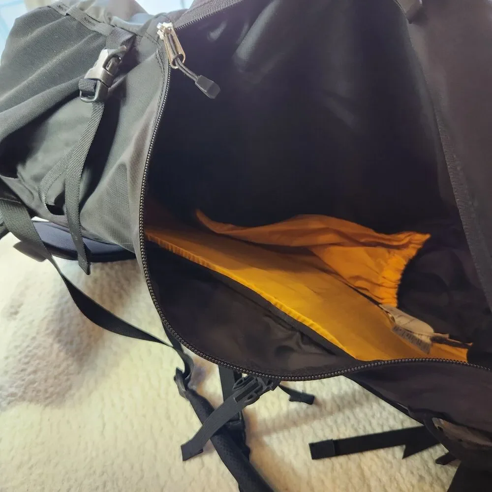 Arc'teryx Axios 50 Backpack Black 50L Lightweight Hiking Pack Discontinued